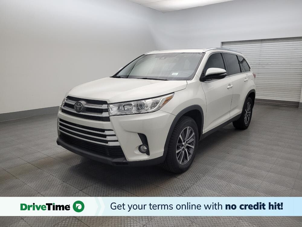 2019 Toyota Highlander in Phoenix, AZ 85015 - 18129073