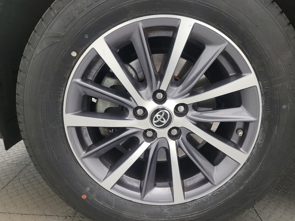 2019 Toyota Highlander in Phoenix, AZ 85015 - 18129073 31