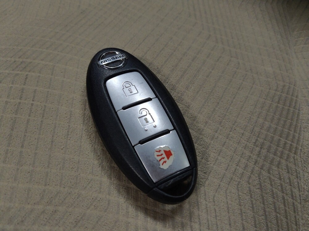 2016 Nissan Rogue in Glendale, AZ 85301 - 18129074 32