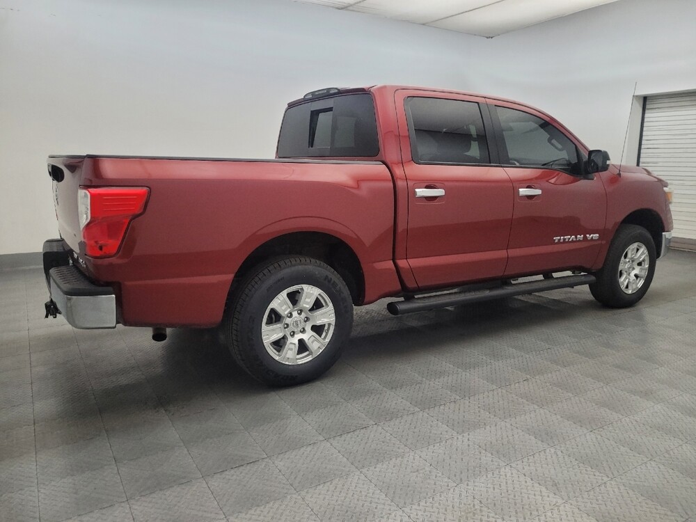 2018 Nissan Titan in Chandler, AZ 85225 - 18129075 10
