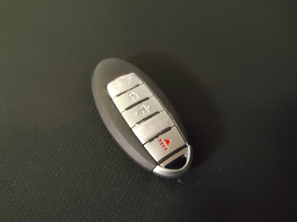 2018 Nissan Titan in Chandler, AZ 85225 - 18129075 32