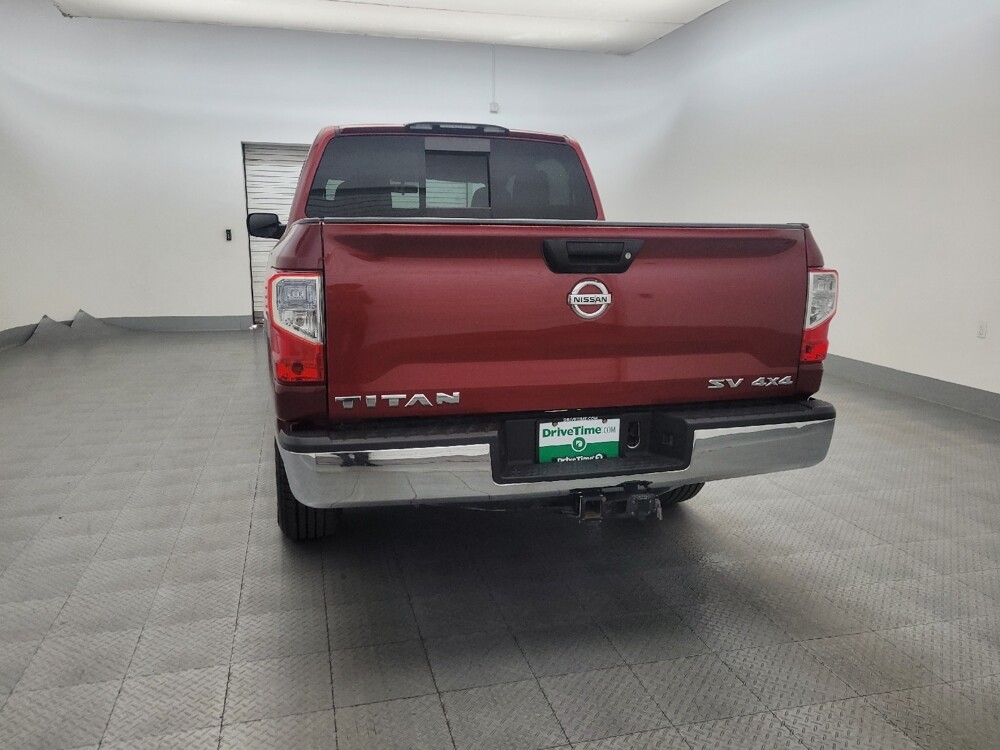 2018 Nissan Titan in Chandler, AZ 85225 - 18129075 6