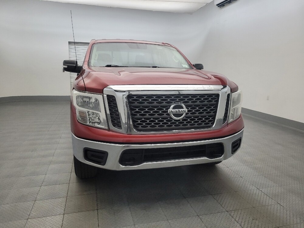 2018 Nissan Titan in Chandler, AZ 85225 - 18129075 14