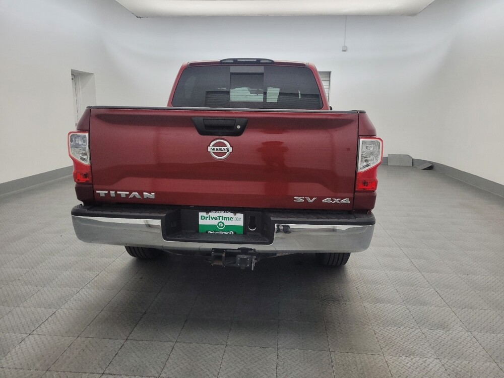 2018 Nissan Titan in Chandler, AZ 85225 - 18129075 7