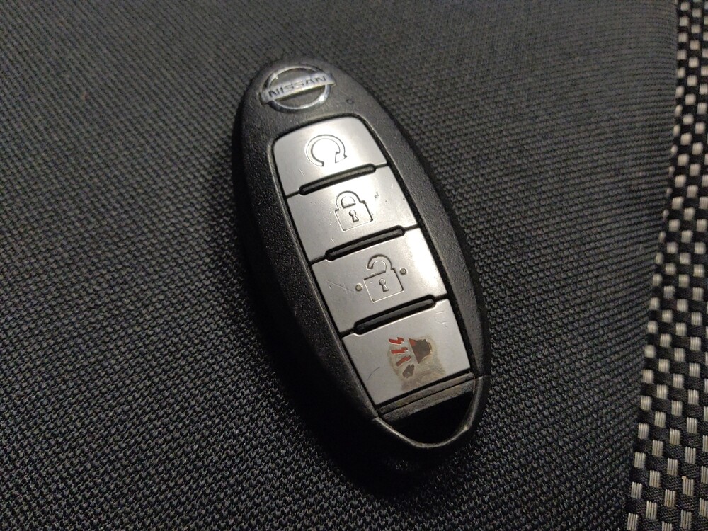 2019 Nissan Pathfinder in Phoenix, AZ 85015 - 18129076 32