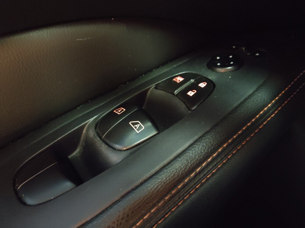 2019 Nissan Pathfinder in Chandler, AZ 85225 - 18129078 27