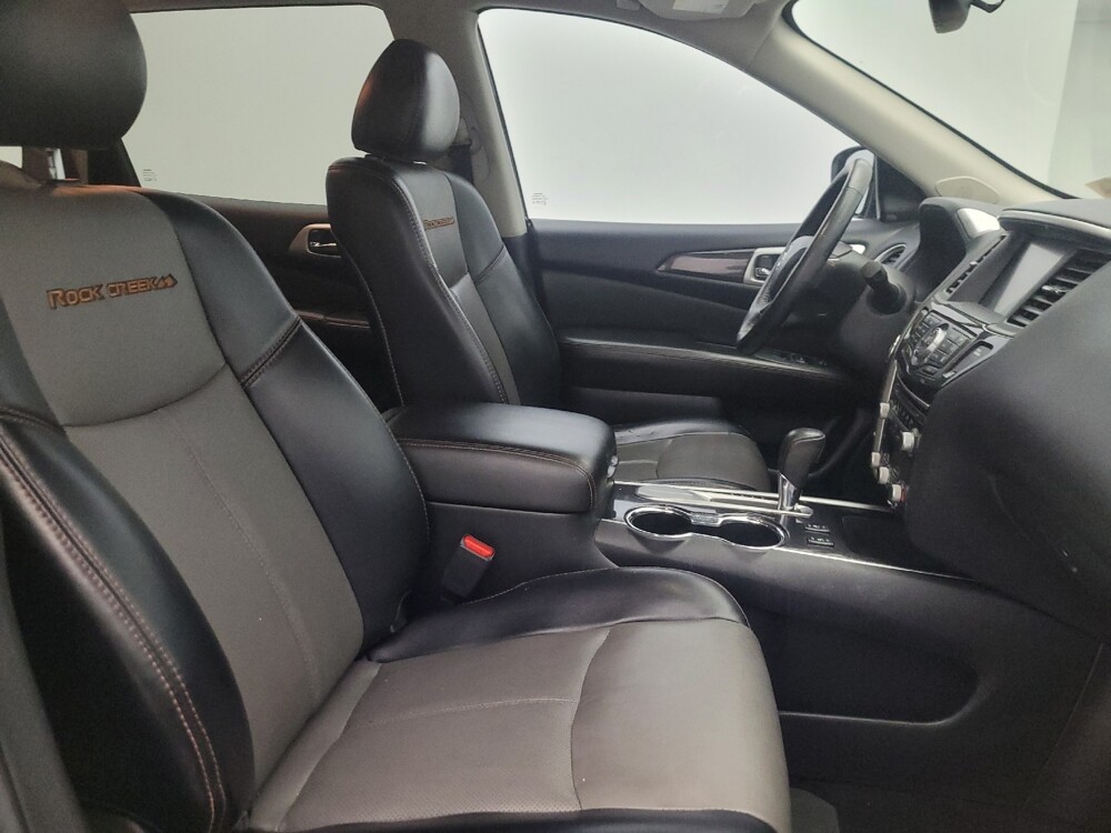 2019 Nissan Pathfinder in Chandler, AZ 85225 - 18129078 21