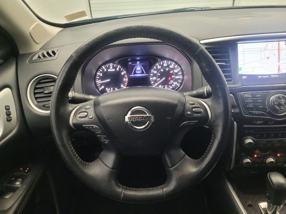 2019 Nissan Pathfinder in Chandler, AZ 85225 - 18129078 22
