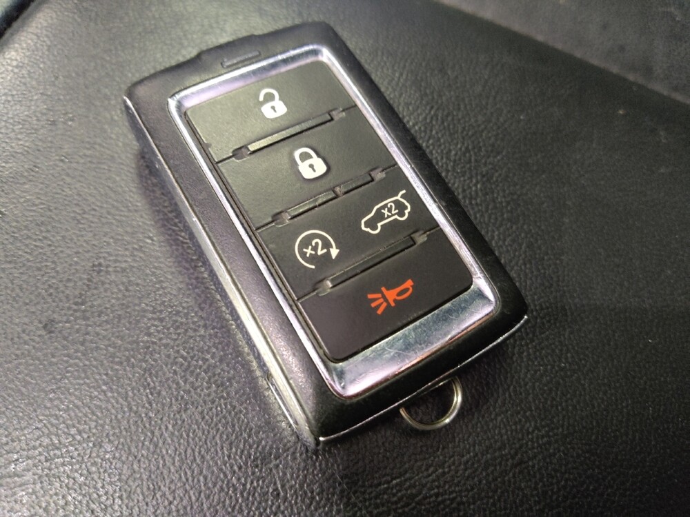 2021 Jeep Grand Cherokee L in Glendale, AZ 85301 - 18129079 32