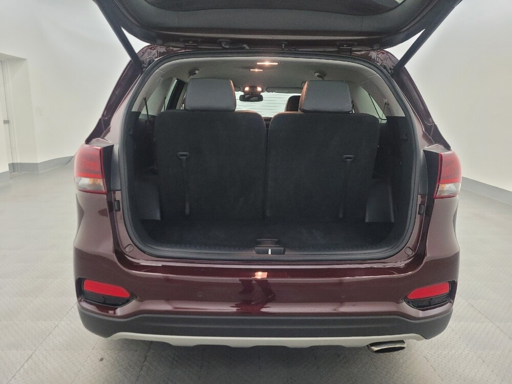 2019 Kia Sorento in Glendale, AZ 85301 - 18129082 29