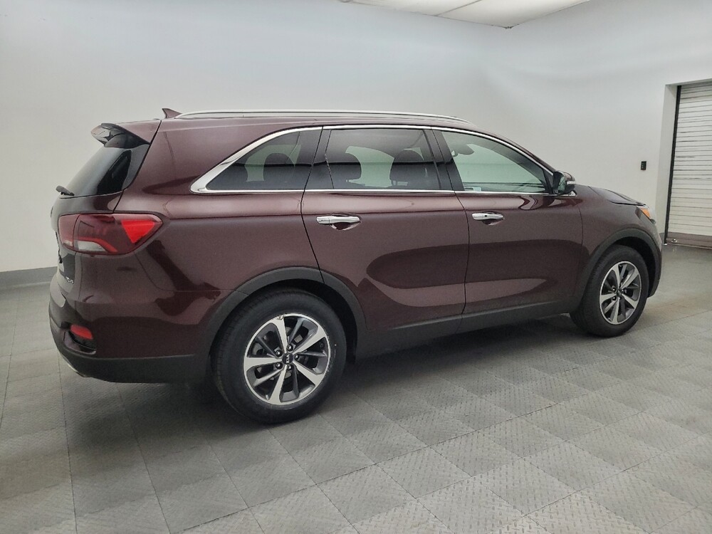 2019 Kia Sorento in Glendale, AZ 85301 - 18129082 10