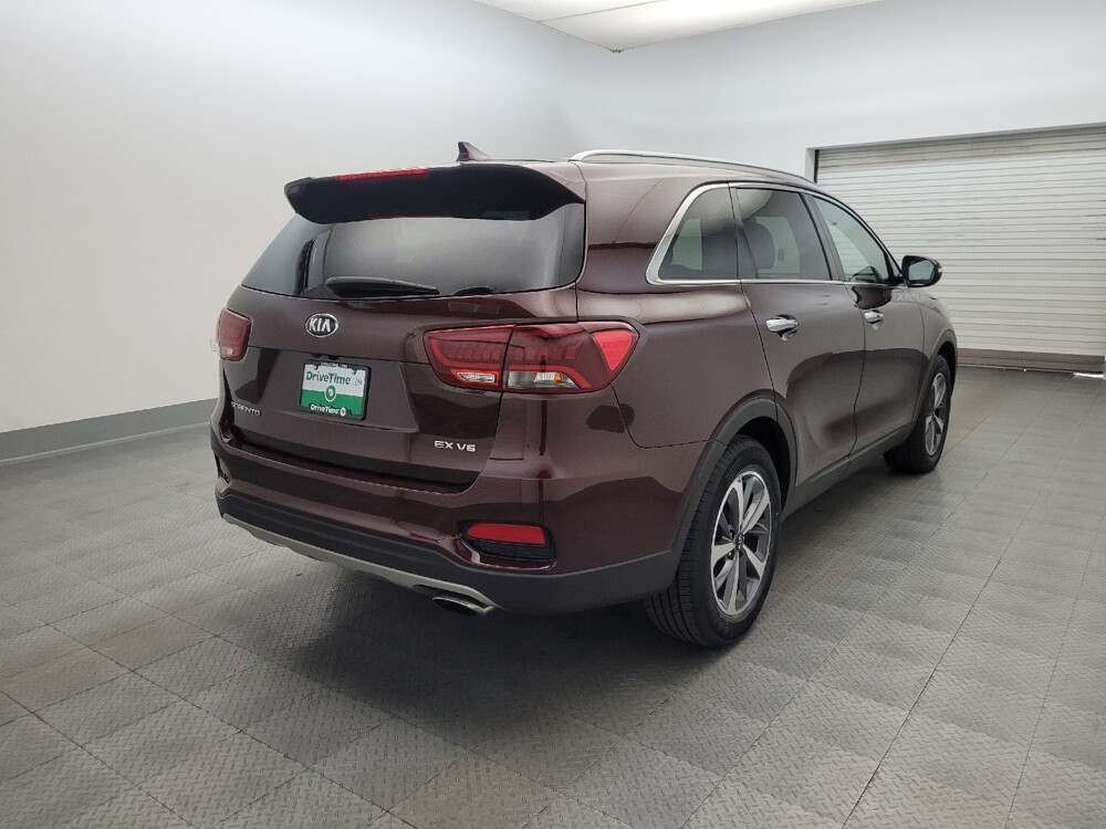 2019 Kia Sorento in Glendale, AZ 85301 - 18129082 9