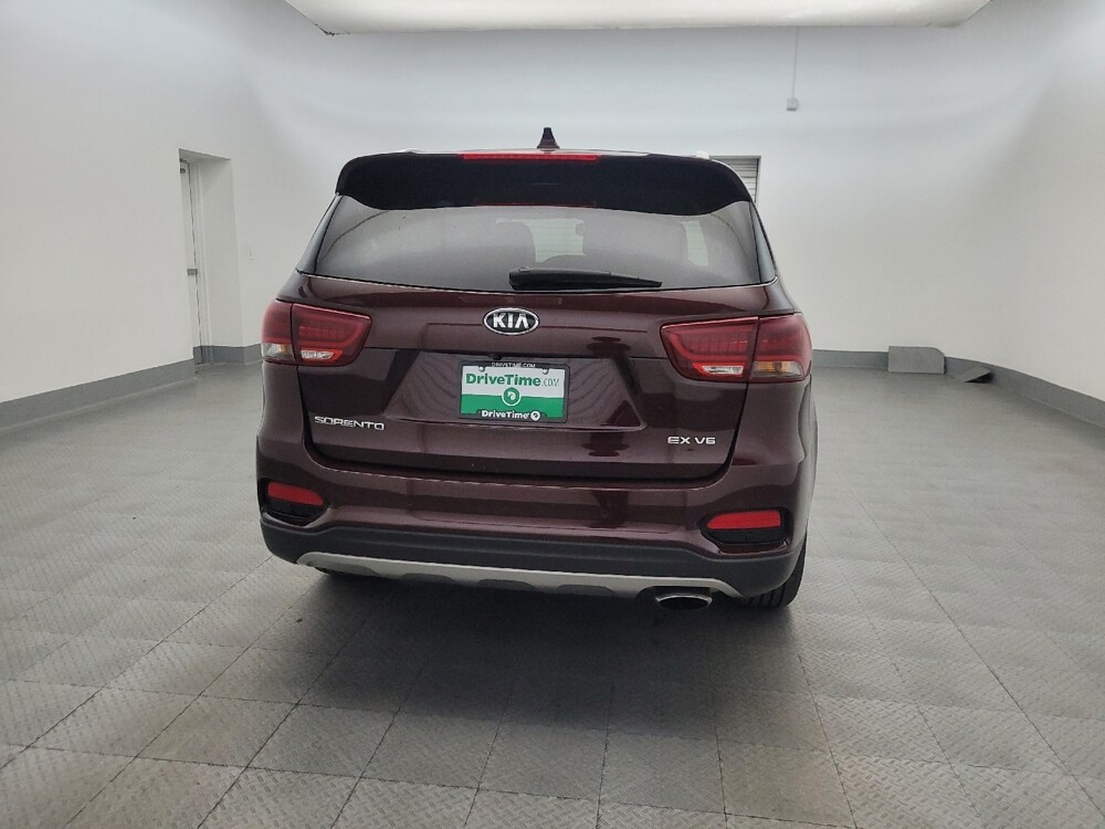 2019 Kia Sorento in Glendale, AZ 85301 - 18129082 7