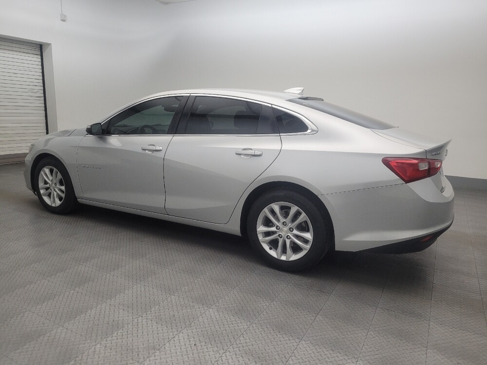 2018 Chevrolet Malibu in Tucson, AZ 85705 - 18129083 3