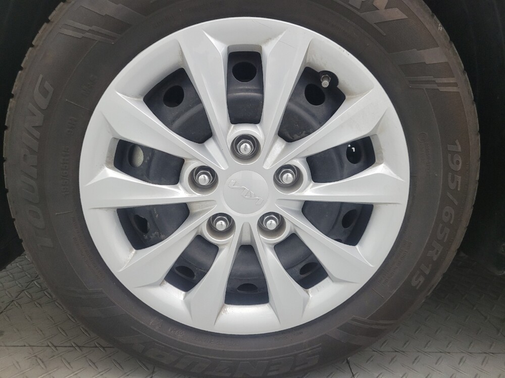 2023 Kia Forte in Phoenix, AZ 85022 - 18129084 31