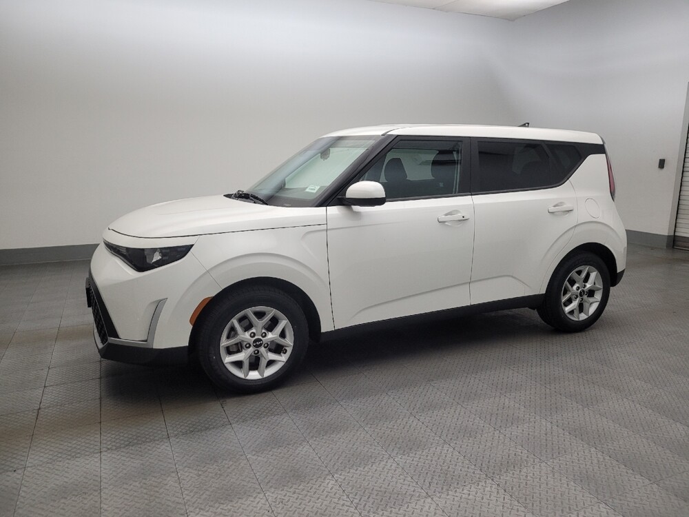2024 Kia Soul in Phoenix, AZ 85015 - 18129085 2