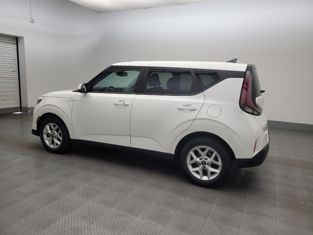 2024 Kia Soul in Phoenix, AZ 85015 - 18129085 3