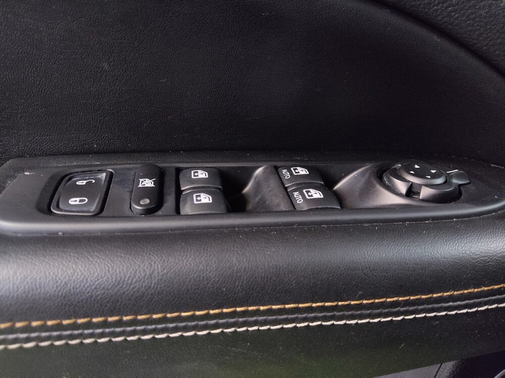 2018 Jeep Compass in Tampa, FL 33612 - 18129093 27