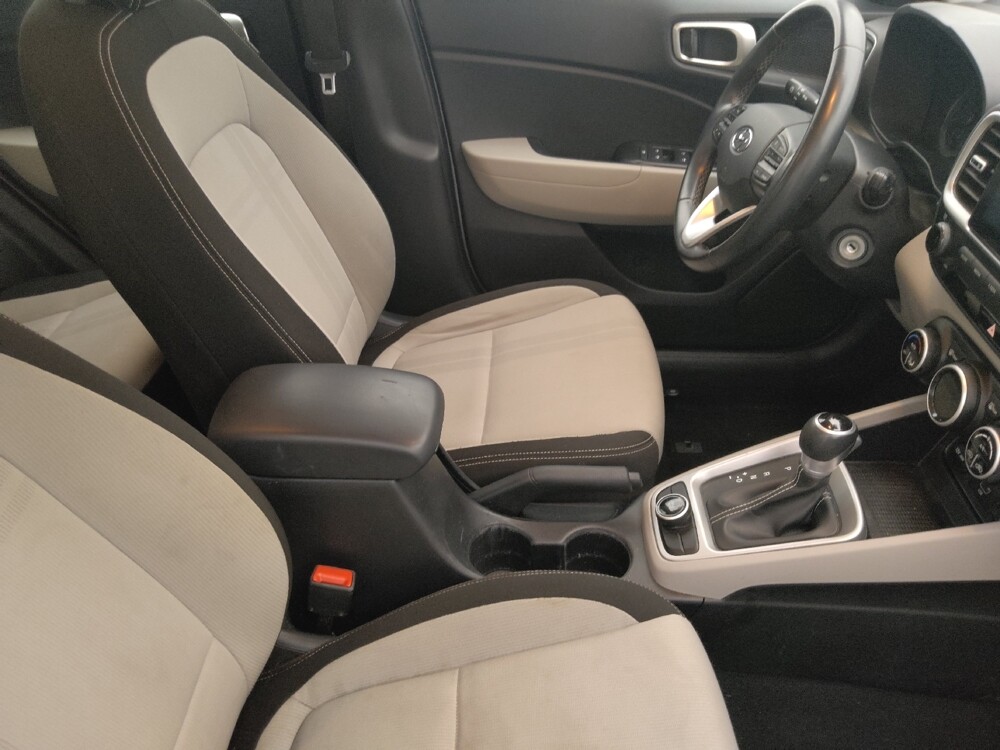 2020 Hyundai Venue in Lakeland, FL 33815 - 18129099 21