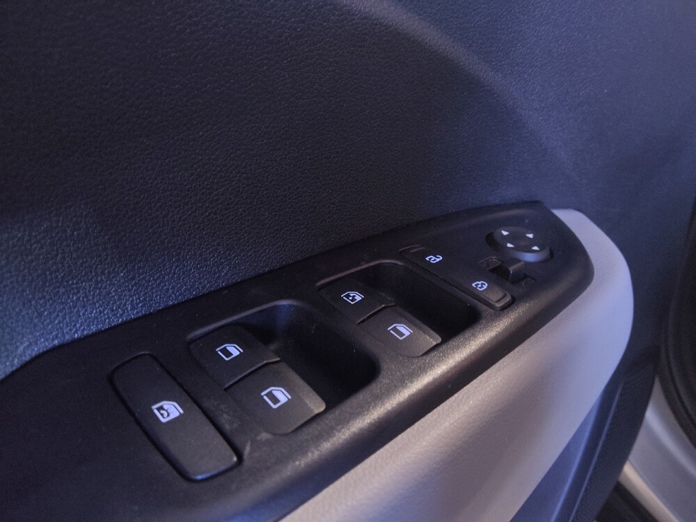 2020 Hyundai Venue in Lakeland, FL 33815 - 18129099 27