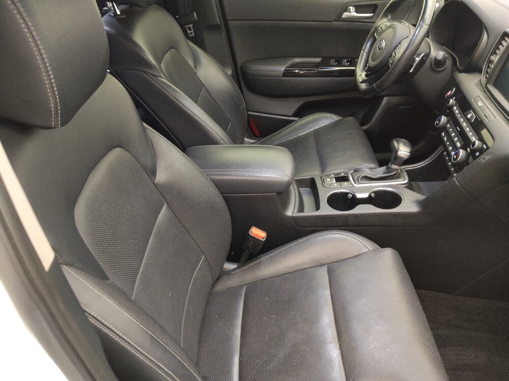 2018 Kia Sportage in Tampa, FL 33619 - 18129105 21