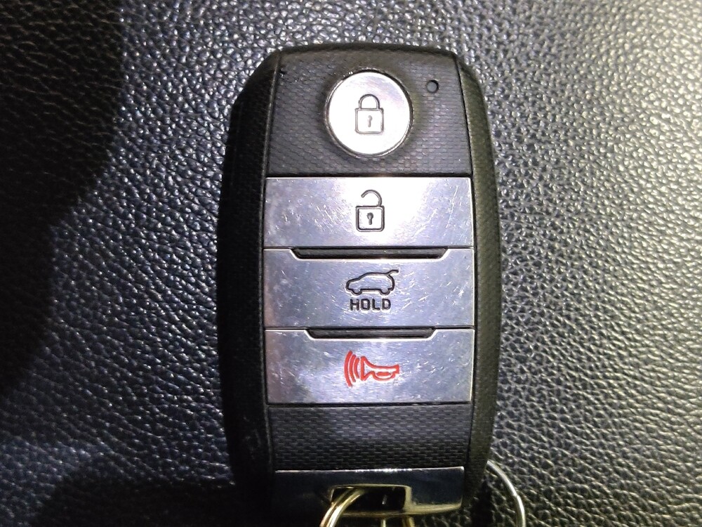 2018 Kia Sportage in Tampa, FL 33619 - 18129105 32