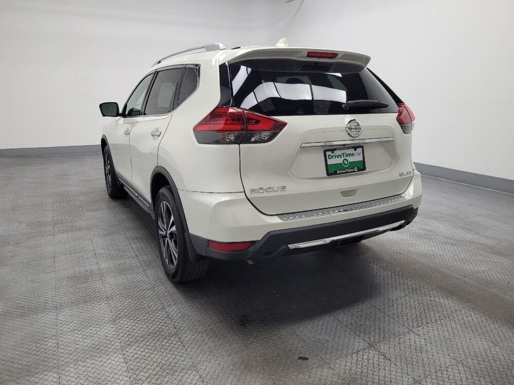 2017 Nissan Rogue in Las Vegas, NV 89104 - 18129110 5
