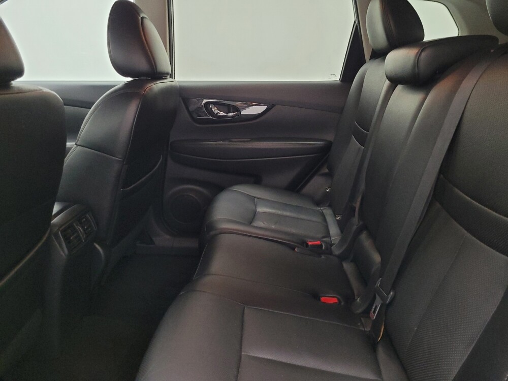 2017 Nissan Rogue in Las Vegas, NV 89104 - 18129110 18