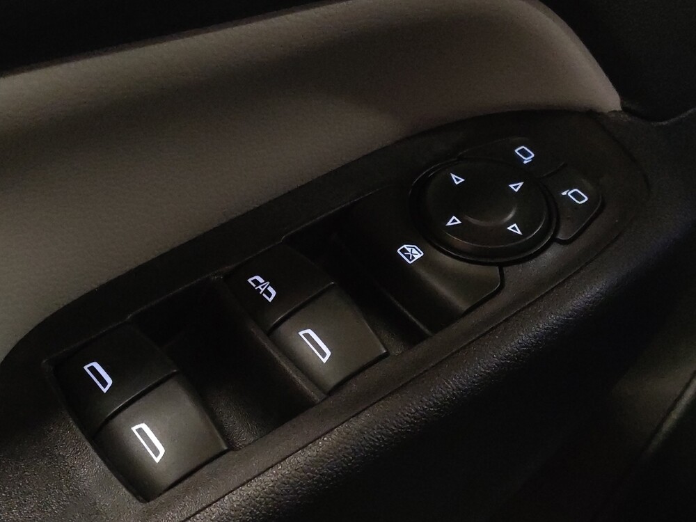 2019 Chevrolet Equinox in Lauderdale Lakes, FL 33313 - 18129114 27