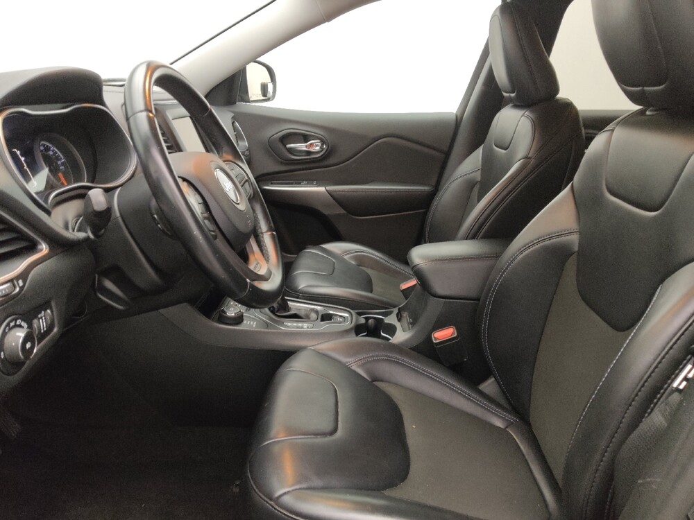 2019 Jeep Cherokee in Orlando, FL 32808 - 18129120 17