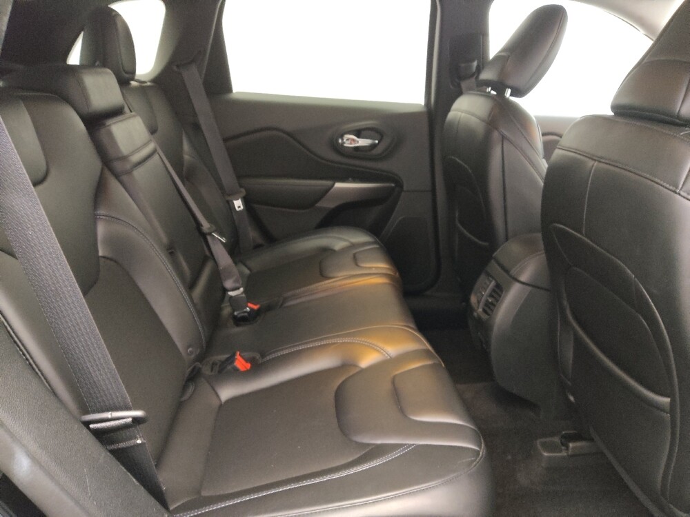 2019 Jeep Cherokee in Orlando, FL 32808 - 18129120 19