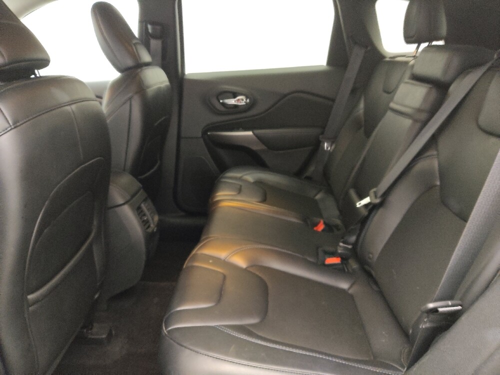 2019 Jeep Cherokee in Orlando, FL 32808 - 18129120 18