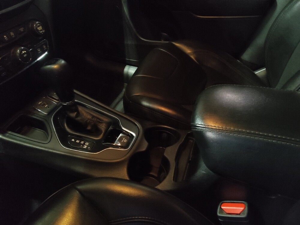 2019 Jeep Cherokee in Ocala, FL 34471 - 18129123 26