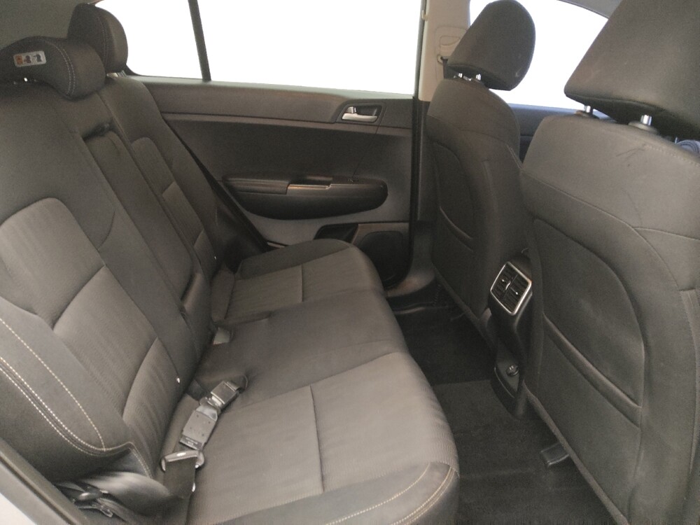 2019 Kia Sportage in Ocala, FL 34471 - 18129134 19