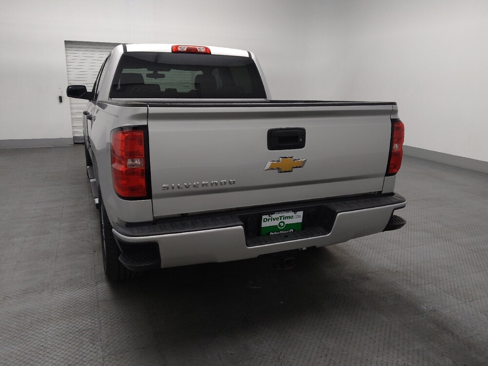 2018 Chevrolet Silverado 1500 in Orlando, FL 32808 - 18129139 6