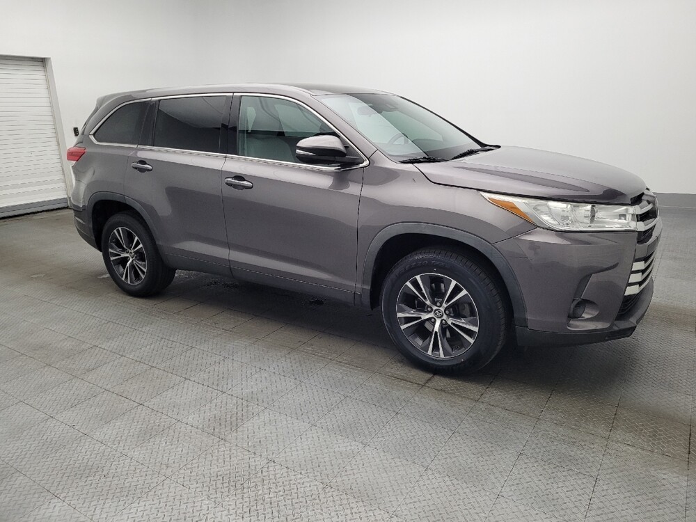 2019 Toyota Highlander in Gainesville, FL 32609 - 18129142 11
