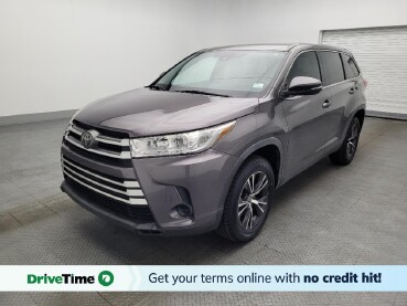 2019 Toyota Highlander in Gainesville, FL 32609