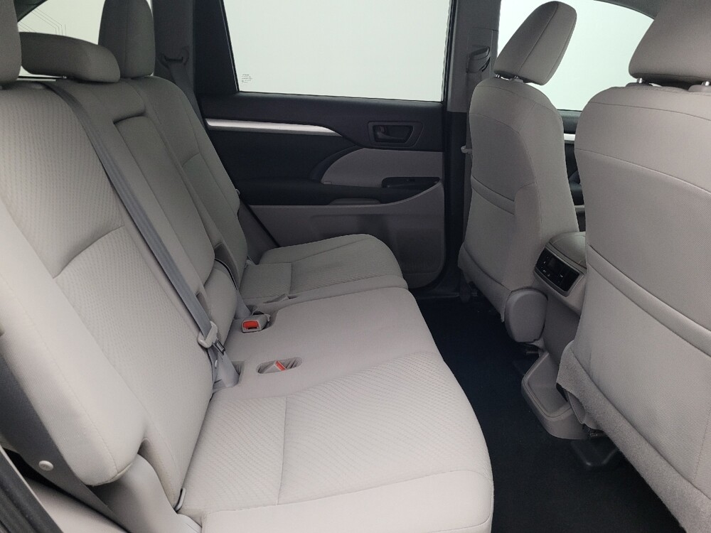 2019 Toyota Highlander in Gainesville, FL 32609 - 18129142 19