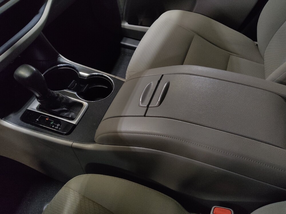 2019 Toyota Highlander in Gainesville, FL 32609 - 18129142 26