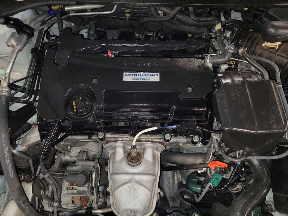 2016 Honda Accord in Gainesville, FL 32609 - 18129148 30