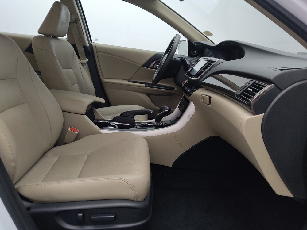 2016 Honda Accord in Gainesville, FL 32609 - 18129148 21