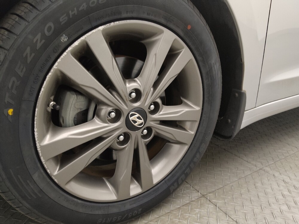 2018 Hyundai Elantra in Savannah, GA 31419 - 18129149 31