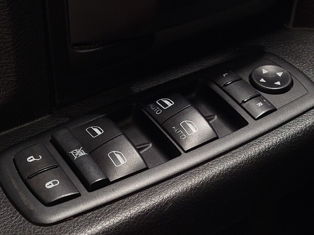 2016 RAM 1500 in Orlando, FL 32808 - 18129152 27