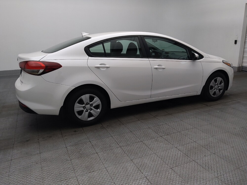 2017 Kia Forte in Orlando, FL 32808 - 18129159 10