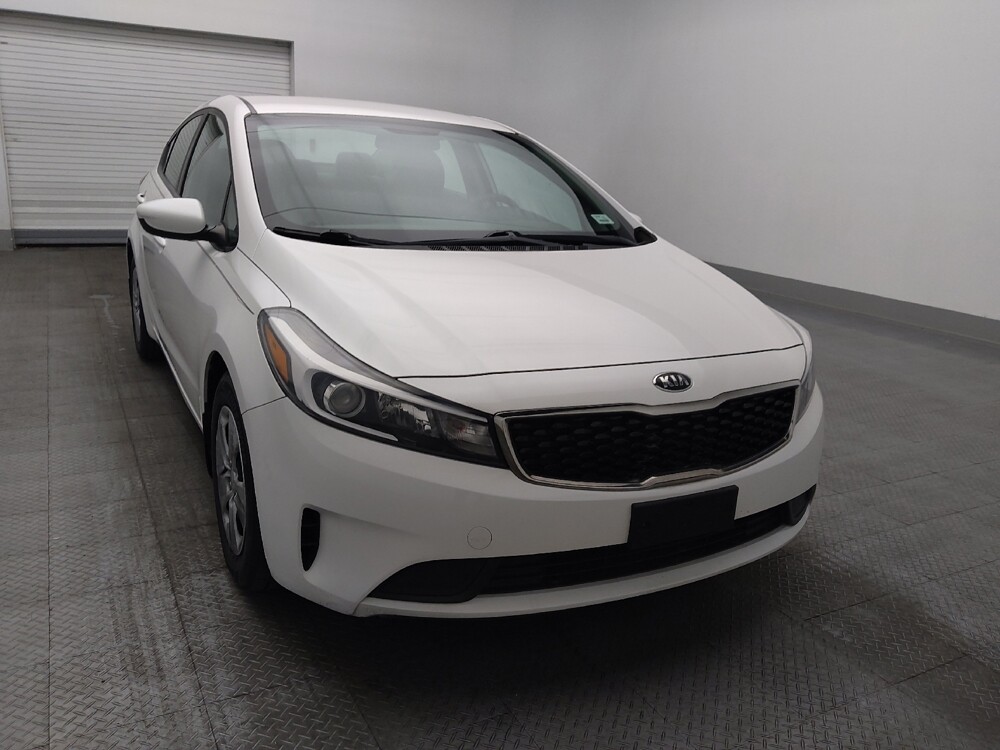2017 Kia Forte in Orlando, FL 32808 - 18129159 13