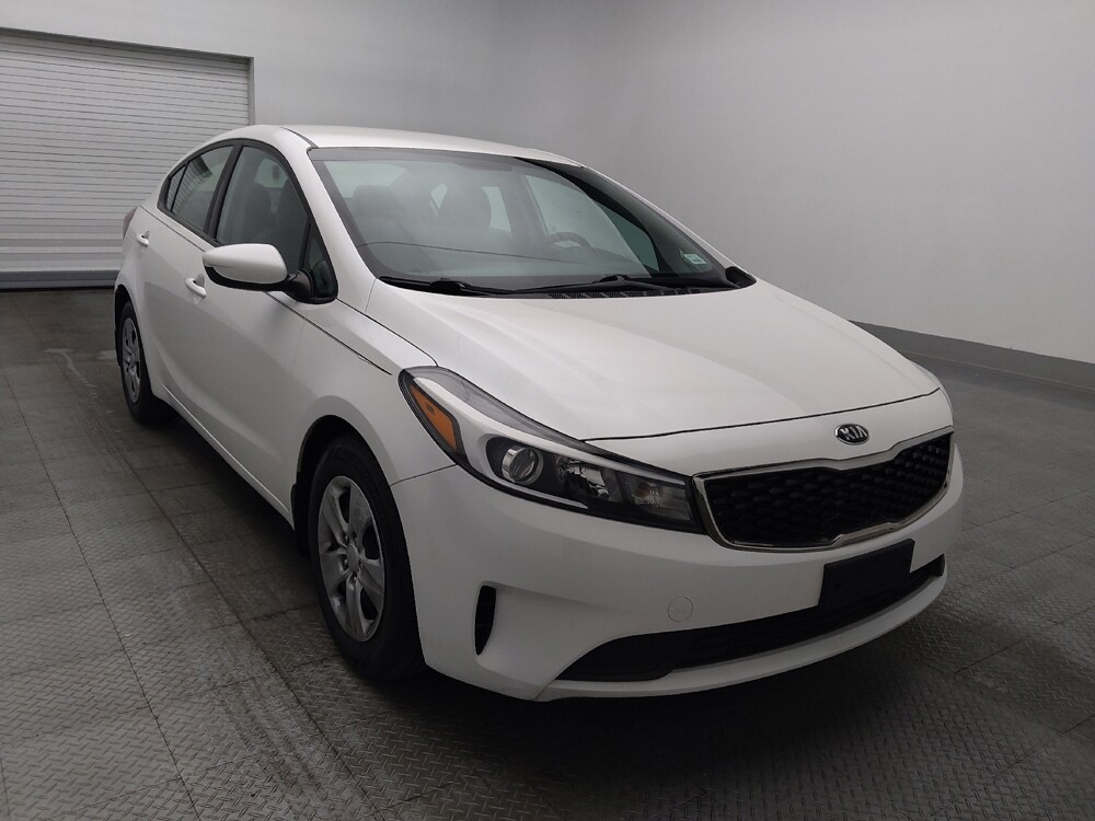 2017 Kia Forte in Orlando, FL 32808 - 18129159 14
