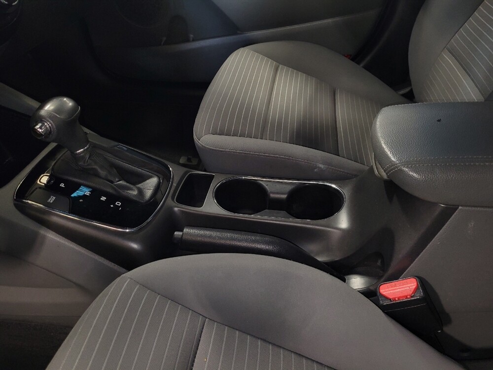 2017 Kia Forte in Orlando, FL 32808 - 18129159 26