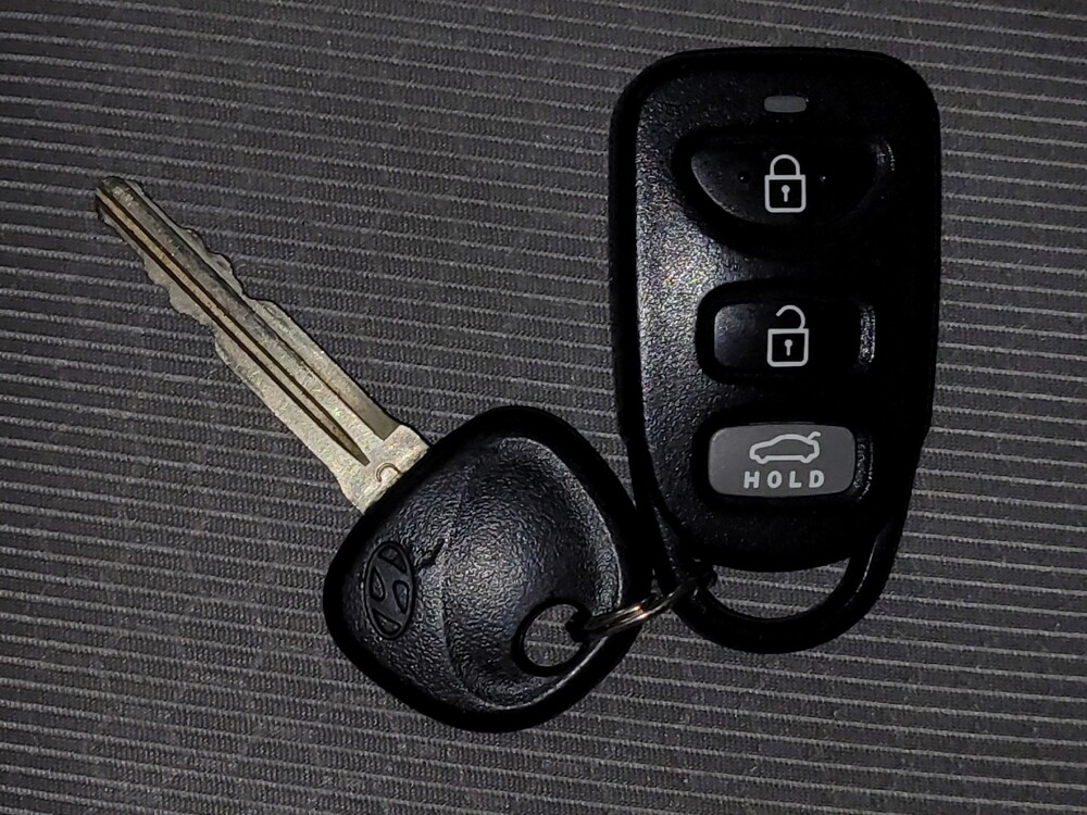 2018 Hyundai Elantra in Miami, FL 33157 - 18129163 32