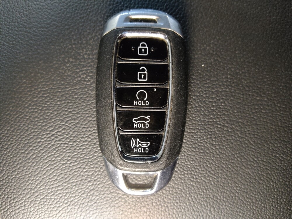 2023 Hyundai Elantra in Gastonia, NC 28056 - 18129211 32