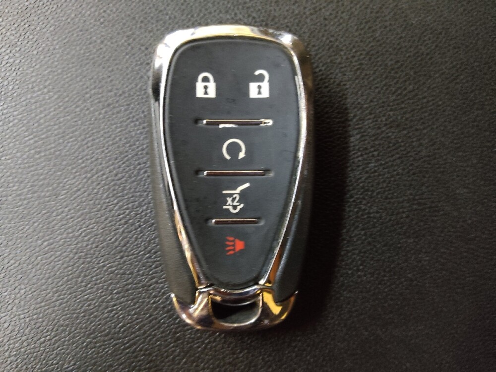 2020 Chevrolet Equinox in Raleigh, NC 27604 - 18129212 32